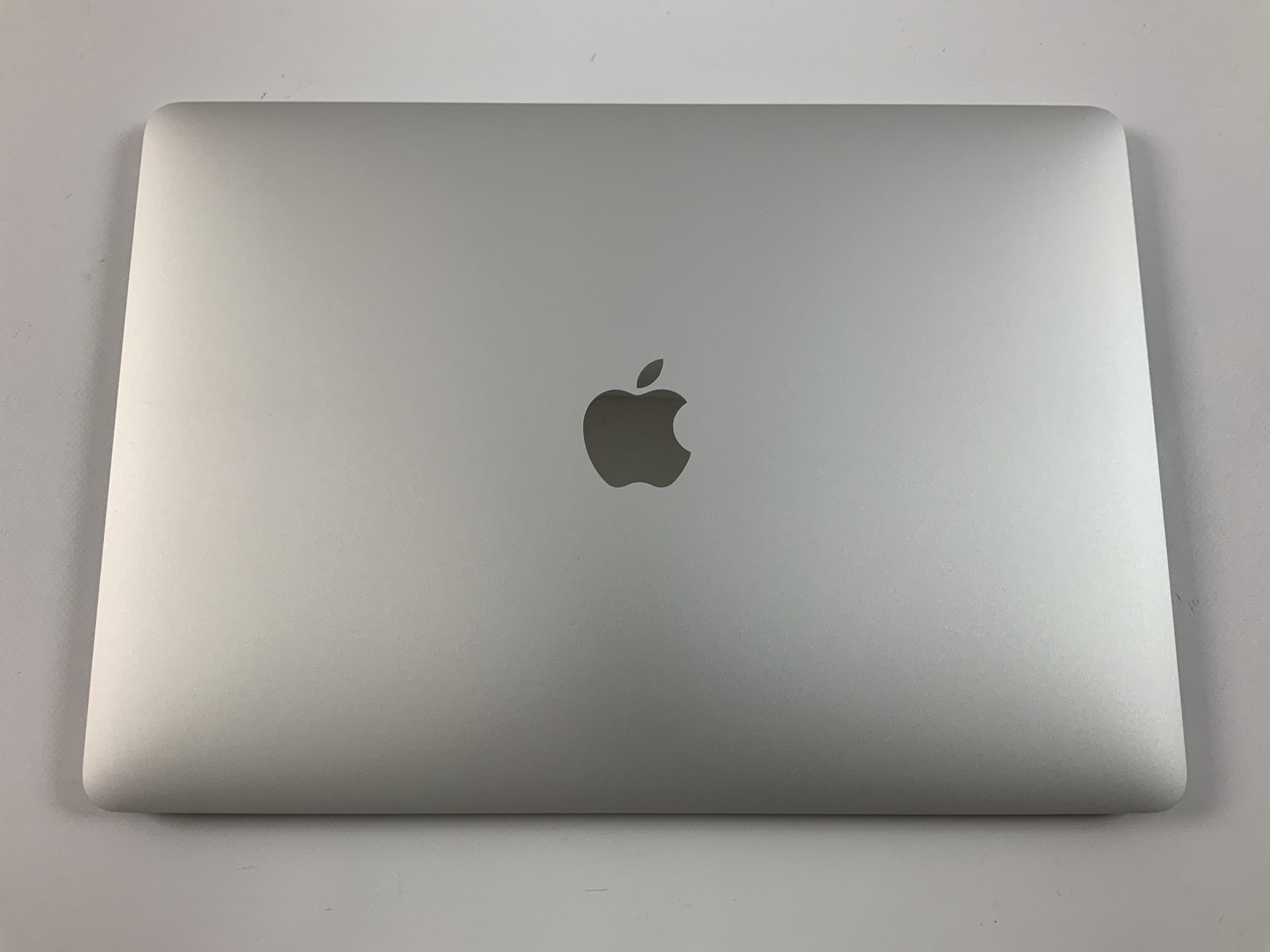 MacBook Pro 13" 4TBT Mid 2019 (Intel Quad-Core i5 2.4 GHz 8 GB RAM 256 GB SSD), Silver, Intel Quad-Core i5 2.4 GHz, 8 GB RAM, 256 GB SSD, bild 2